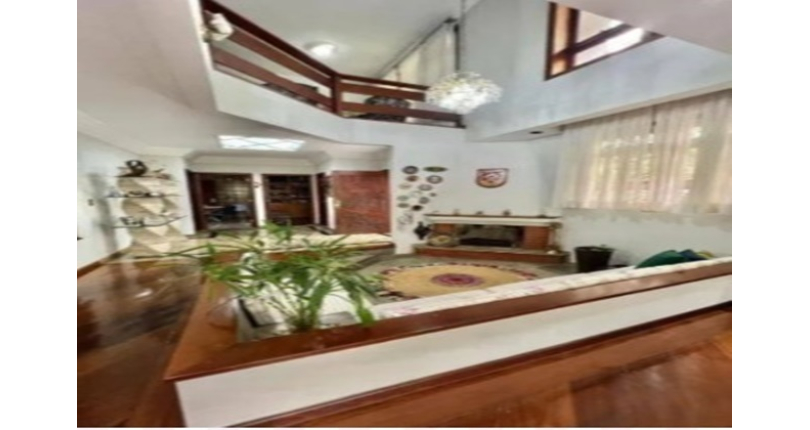 Lindo Sobrado à venda no Bairro do City América na Rua Emir Nogueira,