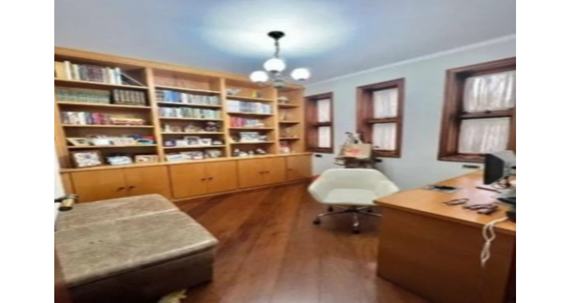 Lindo Sobrado à venda no Bairro do City América na Rua Emir Nogueira,