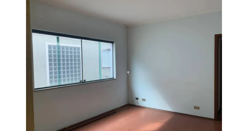 Sobrado à venda no Bairro do Jardim Pinheiros na Rua Alessandro Leopardi