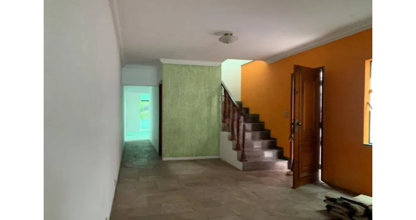 Sobrado à venda no Bairro do Jardim Pinheiros na Rua Alessandro Leopardi