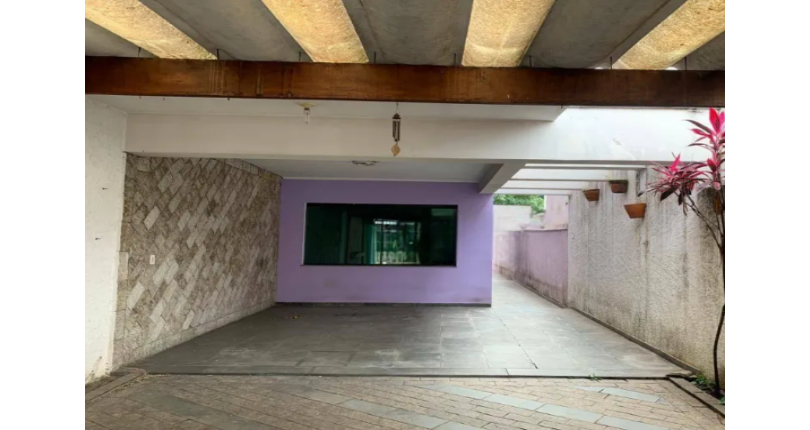 Sobrado à venda no Bairro do Jardim Pinheiros na Rua Alessandro Leopardi