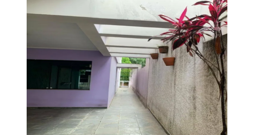 Sobrado à venda no Bairro do Jardim Pinheiros na Rua Alessandro Leopardi