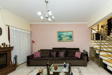 Lindo Sobrado à venda no Bairro do City América na Rua Eugênia Sereno,