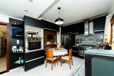 Lindo Sobrado à venda no Bairro do City América na Rua Eugênia Sereno,