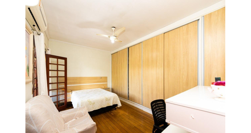 Lindo Sobrado à venda no Bairro do City América na Rua Eugênia Sereno,