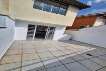 Belo Sobrado à venda no Bairro do Conjunto Residencial Vista Verde