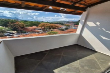 Belo Sobrado à venda no Bairro do Conjunto Residencial Vista Verde