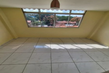 Belo Sobrado à venda no Bairro do Conjunto Residencial Vista Verde