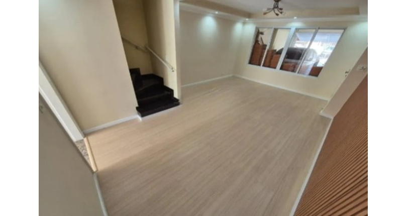 Belo Sobrado à venda no Bairro do Conjunto Residencial Vista Verde