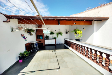 Ótima Casa Térrea à venda no Bairro da Chácara São João na Rua Barra do Garça