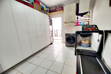 Ótima Casa Térrea à venda no Bairro da Chácara São João na Rua Barra do Garça