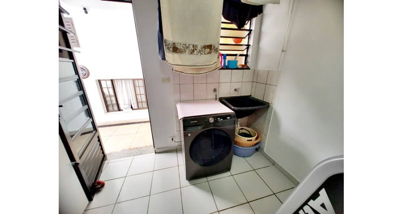 Ótima Casa Térrea à venda no Bairro da Chácara São João na Rua Barra do Garça