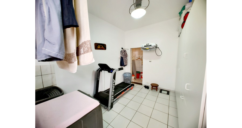 Ótima Casa Térrea à venda no Bairro da Chácara São João na Rua Barra do Garça