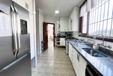 Lindo Sobrado Alto Padrão à venda no City América na Rua Desembargador Olavo Lima Guimarães