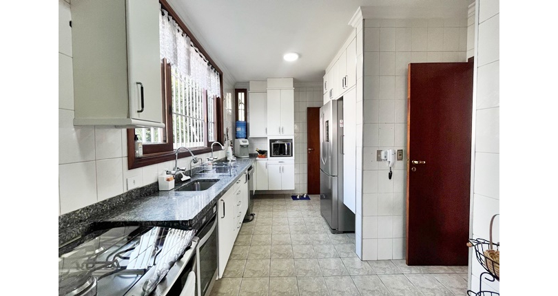 Lindo Sobrado Alto Padrão à venda no City América na Rua Desembargador Olavo Lima Guimarães