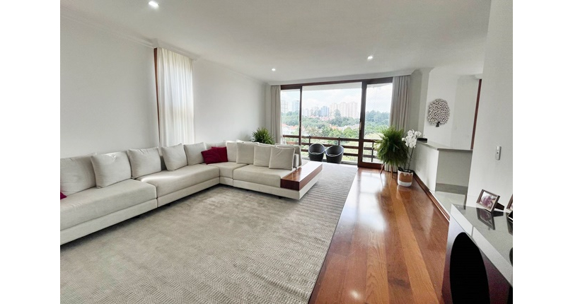 Lindo Sobrado Alto Padrão à venda no City América na Rua Desembargador Olavo Lima Guimarães