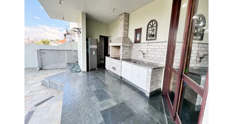 Lindo Sobrado Alto Padrão à venda no City América na Rua Desembargador Olavo Lima Guimarães