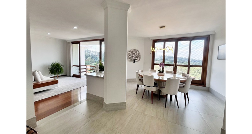 Lindo Sobrado Alto Padrão à venda no City América na Rua Desembargador Olavo Lima Guimarães