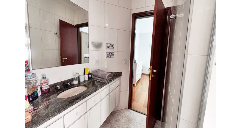 Lindo Sobrado Alto Padrão à venda no City América na Rua Desembargador Olavo Lima Guimarães