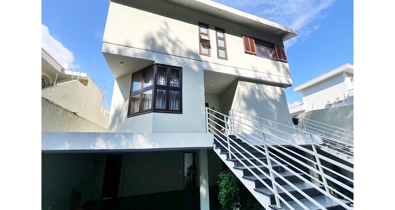 Lindo Sobrado Alto Padrão à venda no City América na Rua Desembargador Olavo Lima Guimarães