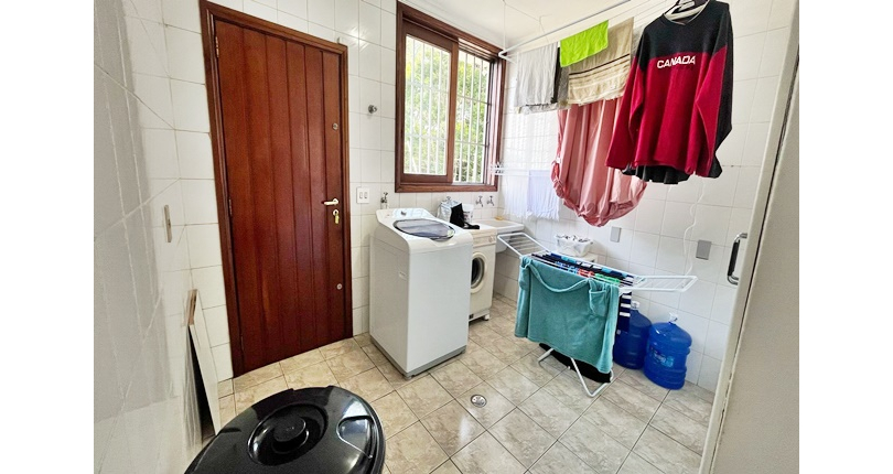 Lindo Sobrado Alto Padrão à venda no City América na Rua Desembargador Olavo Lima Guimarães