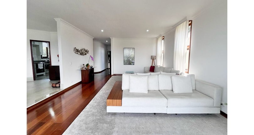 Lindo Sobrado Alto Padrão à venda no City América na Rua Desembargador Olavo Lima Guimarães