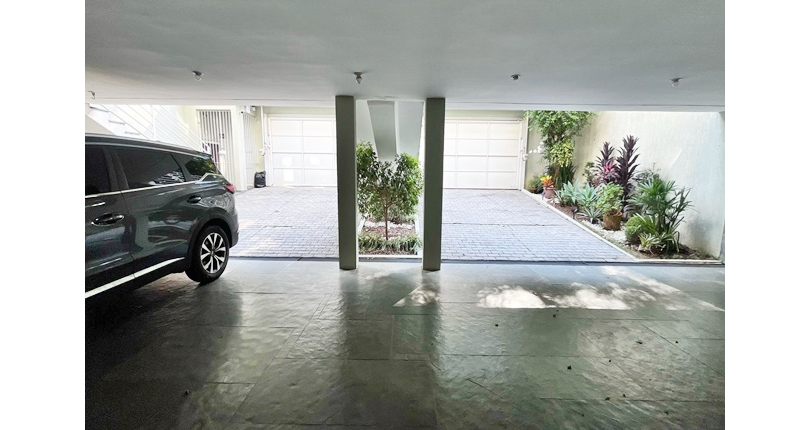 Lindo Sobrado Alto Padrão à venda no City América na Rua Desembargador Olavo Lima Guimarães