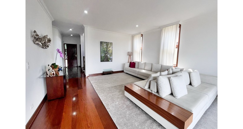 Lindo Sobrado Alto Padrão à venda no City América na Rua Desembargador Olavo Lima Guimarães