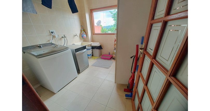 Bela Casa à venda no Jardim Líbano na Rua Benedito Gama Ricardo