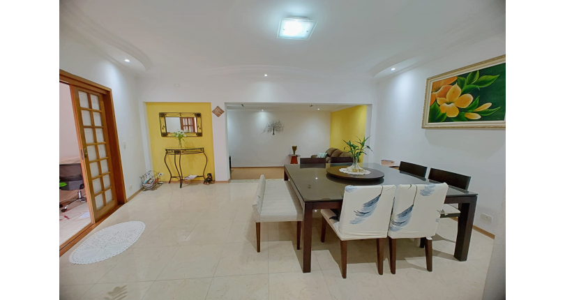 Bela Casa à venda no Jardim Líbano na Rua Benedito Gama Ricardo