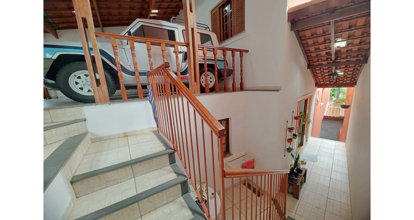 Bela Casa à venda no Jardim Líbano na Rua Benedito Gama Ricardo