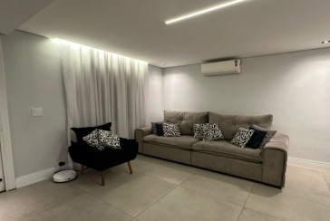 LINDO Sobrado à venda no Bairro do Conjunto Residencial Vista Verde na Rua José Carlos de Resende