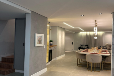 LINDO Sobrado à venda no Bairro do Conjunto Residencial Vista Verde na Rua José Carlos de Resende