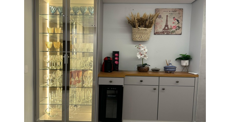 LINDO Sobrado à venda no Bairro do Conjunto Residencial Vista Verde na Rua José Carlos de Resende