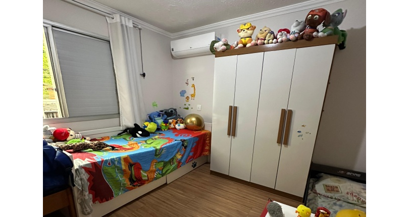 LINDO Sobrado à venda no Bairro do Conjunto Residencial Vista Verde na Rua José Carlos de Resende