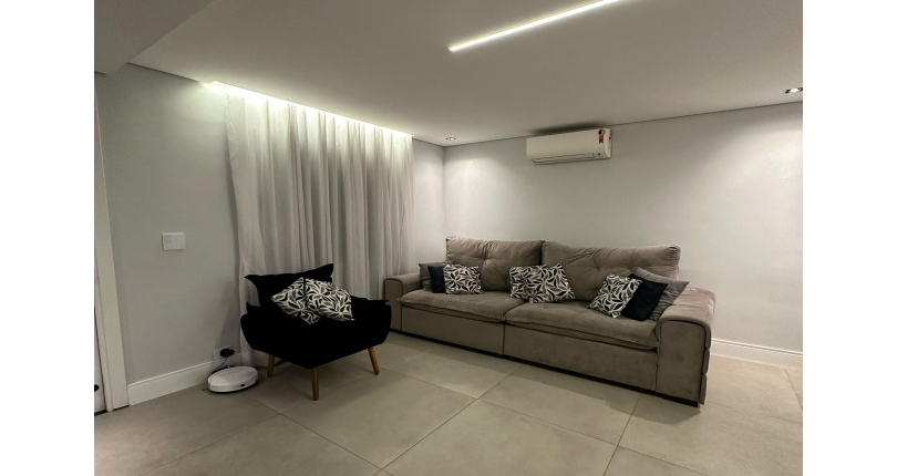 LINDO Sobrado à venda no Bairro do Conjunto Residencial Vista Verde na Rua José Carlos de Resende