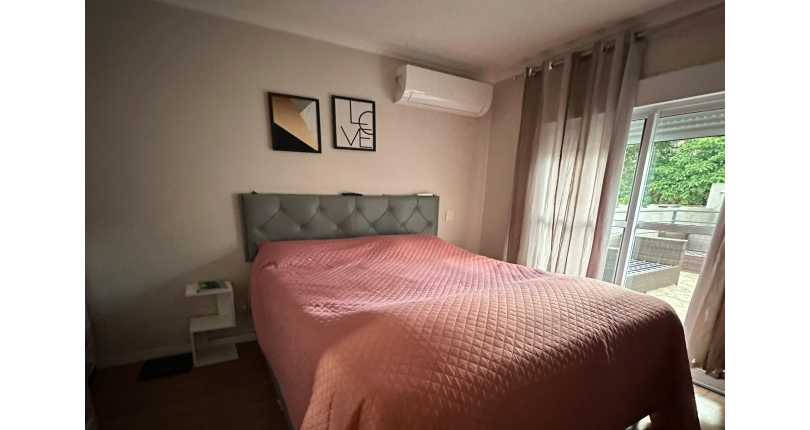 LINDO Sobrado à venda no Bairro do Conjunto Residencial Vista Verde na Rua José Carlos de Resende