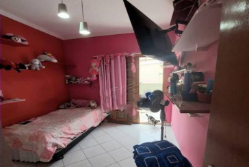 Sobrado à venda no Bairro do Parque São Domingos na Rua Doutor Odon Carlos de Figueiredo Ferraz