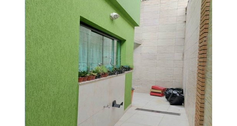 Sobrado à venda no Bairro do Parque São Domingos na Rua Doutor Odon Carlos de Figueiredo Ferraz