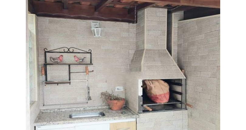 Sobrado à venda no Bairro do Parque São Domingos na Rua Doutor Odon Carlos de Figueiredo Ferraz