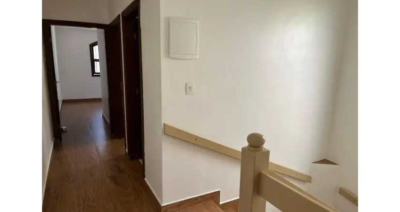 Sobrado à venda no Bairro do Jardim Vista Linda na Rua Venceslau Gomes da Silva