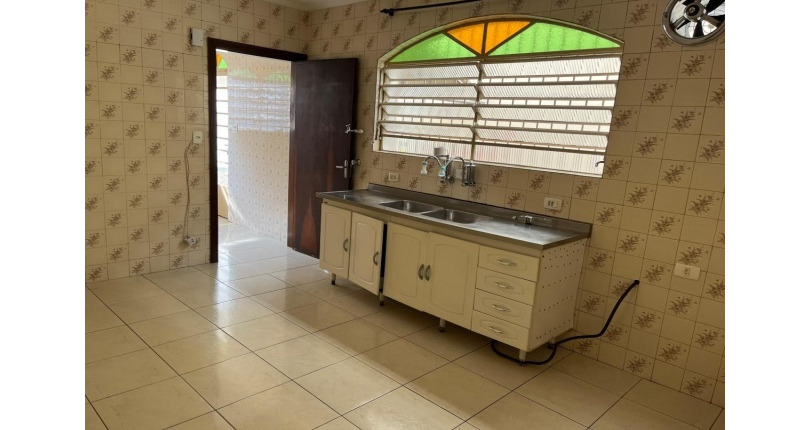 Sobrado à venda no Bairro do Jardim Vista Linda na Rua Venceslau Gomes da Silva