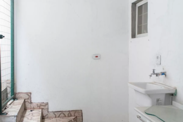 Casa Térrea à venda no Bairro da Vila Espanhola na Rua Antônio Pinto Vieira