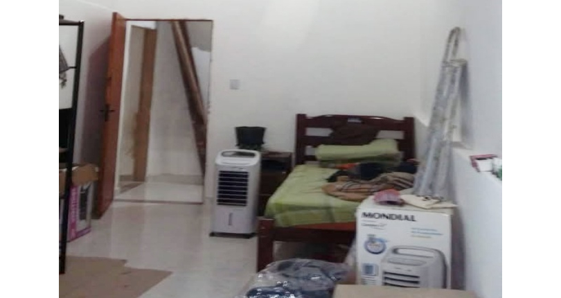 Casa Térrea à venda no Bairro da Vila Espanhola na Rua Antônio Pinto Vieira