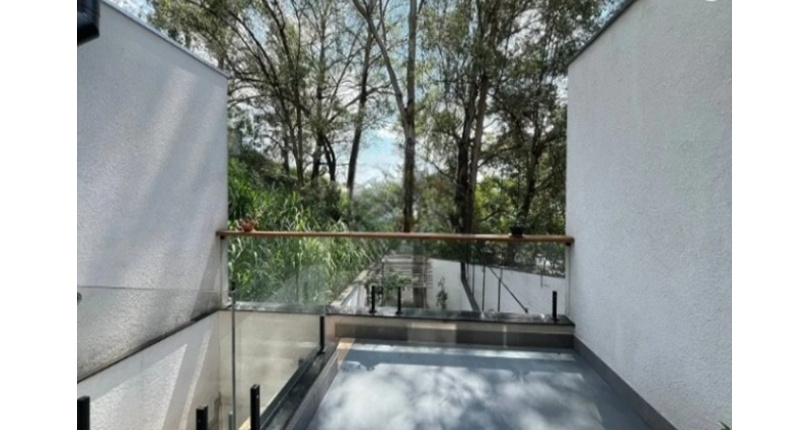 Linda Casa à venda no Bairro do City Recanto Anastácio na Rua João Ferrero Versino