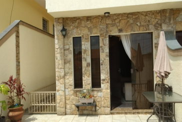 Lindo Sobrado à venda no Bairro do Parque São Domingos na Rua Homero Sales,