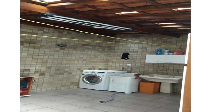 Lindo Sobrado à venda no Bairro do Parque São Domingos na Rua Homero Sales,