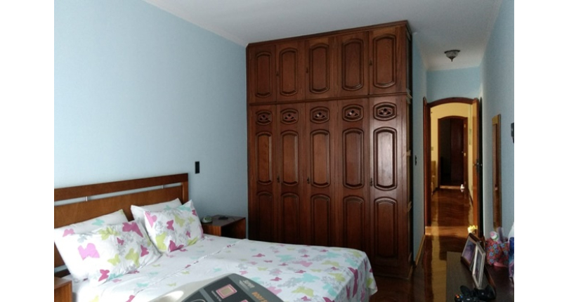 Lindo Sobrado à venda no Bairro do Parque São Domingos na Rua Homero Sales,