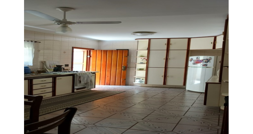 Lindo Sobrado à venda no Bairro do Parque São Domingos na Rua Homero Sales,