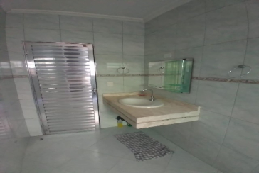 Belo Sobrado à venda no Bairro do Jardim Anhangüera na Rua Júlio Vicente Ferreira